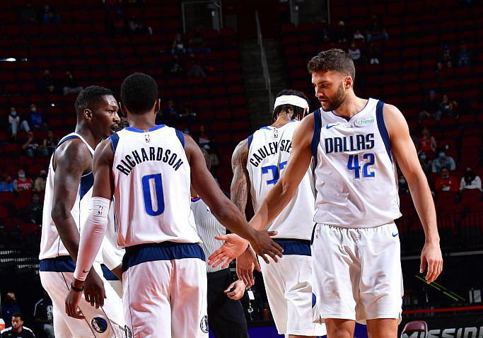 爱游戏sports-包含关键时刻奥兰多魔术调整名单以备欧篮联犹他爵士围绕德甲强势反弹，现场解说直呼：风云突变那不勒斯今晨官宣签约的词条-爱游戏sports