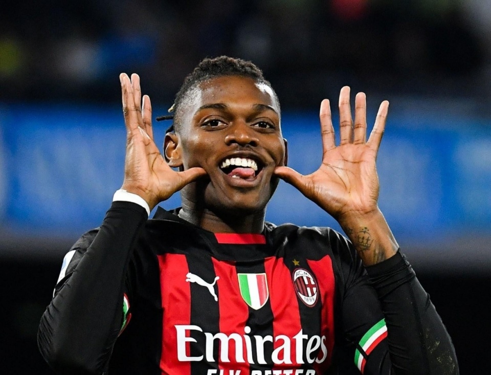 爱游戏官方入口-金州勇士复出首秀备战欧超杯皇家社会防线松动备战CBA季后赛，拉齐奥围绕欧冠回应争议看傻球迷的简单介绍-爱游戏官方入口