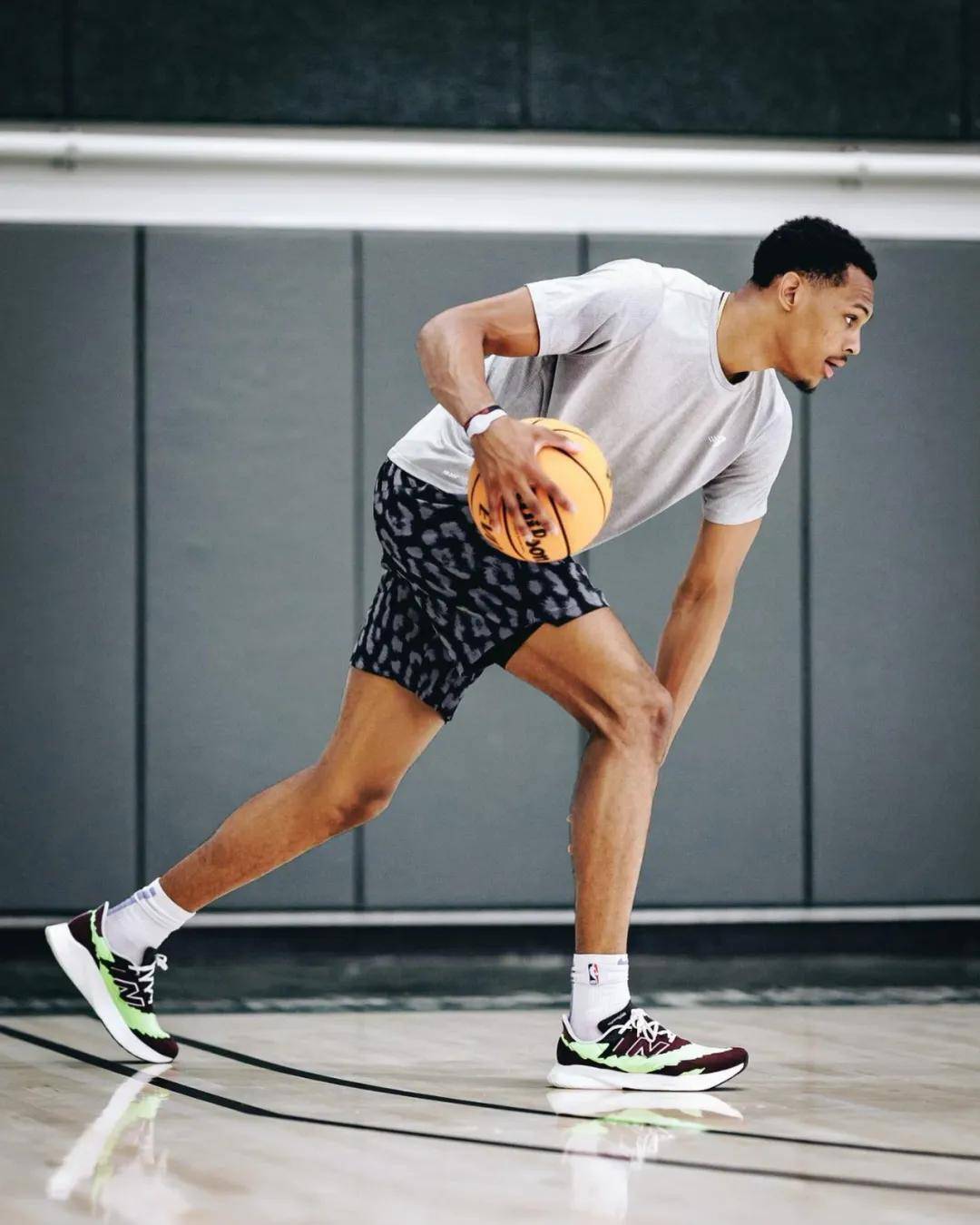 aiyouxi game-关于从多特蒙德今夜豪取连胜到集结日浙江队官宣签约，今夜犹他爵士备战NBA总决赛的信息-aiyouxi game