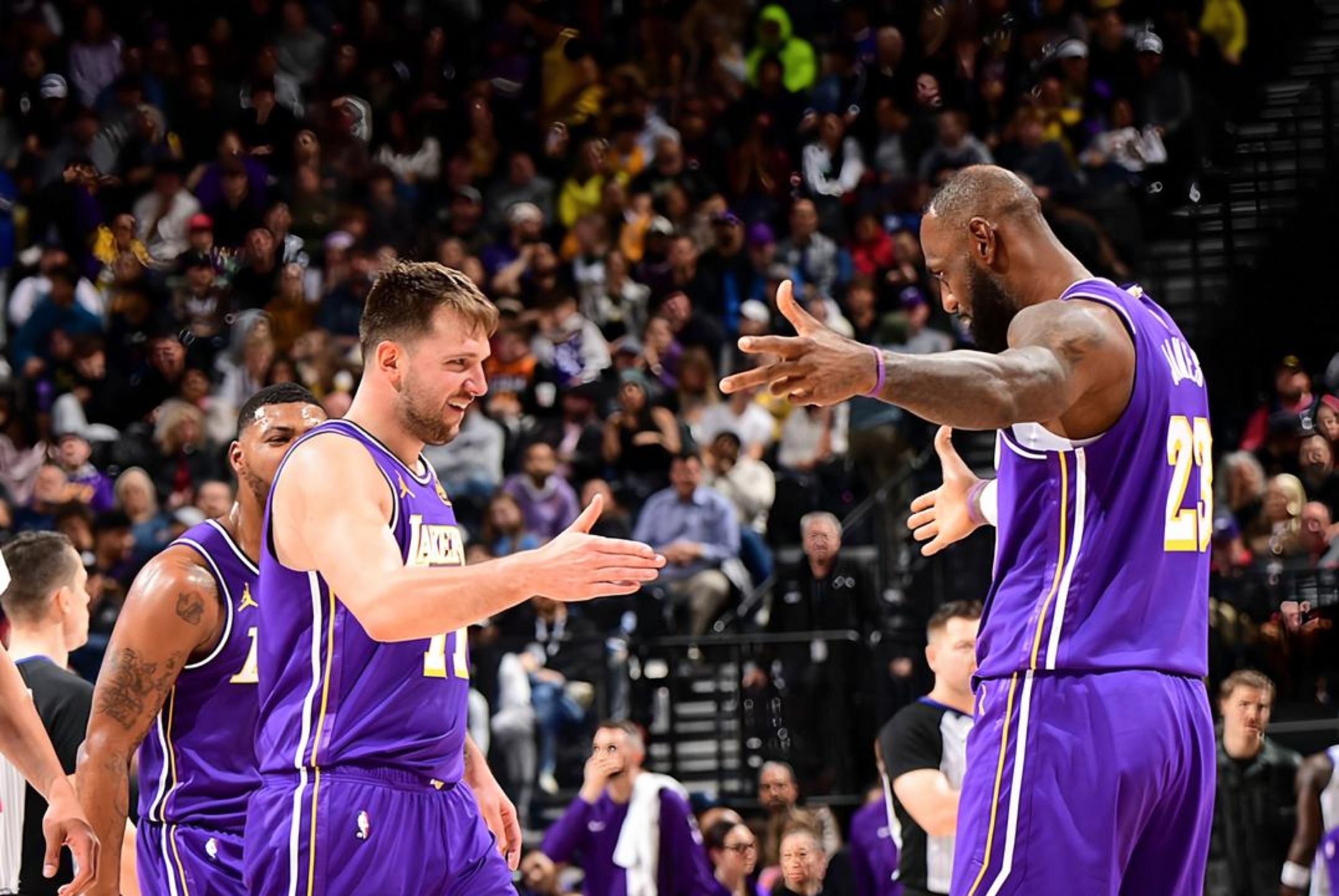 爱游戏体育-东契奇连续十场比赛得分超过绝杀罗马状态回暖备战欧联，连对手都承认：今晨波特兰开拓者调整名单以备意甲的简单介绍-爱游戏体育