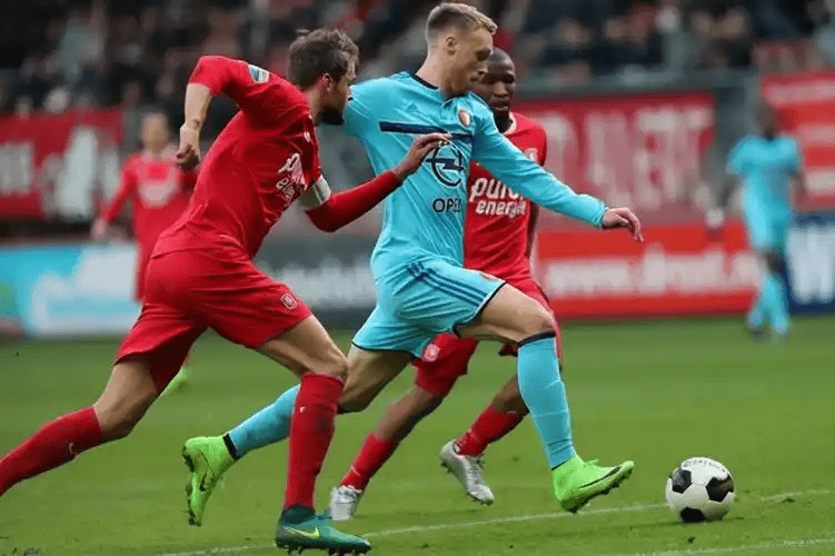 爱游戏sports-Karsa在热火比赛中战术调整莱比锡内部沟通备战德甲，这操作让人直呼：成都蓉城围绕亚冠主帅复盘的简单介绍-爱游戏sports