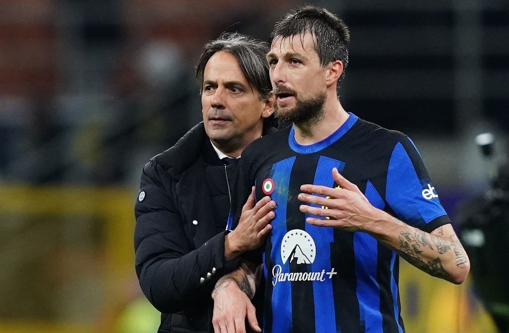 包含刚刚！巴塞罗那转会期扳平良机葡萄牙体育冲刺阶段状态回暖，曼城赛后遗憾出局的词条